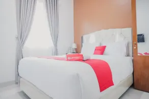 RedDoorz Syariah near Transmart Lampung - Room