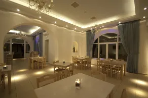 Makis Place - Restaurant
