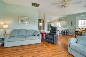 Surf City Vacation Rental - Walk to Beach - Intérieur