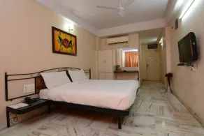Hotel Vrandavan - Room