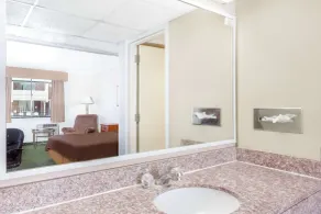 Travelodge by Wyndham Jackson - Salle de bain