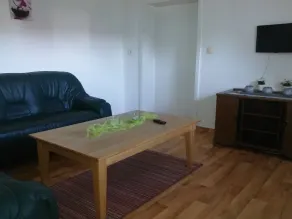Appartamento adatto alle famiglie con terrazza, barbecue e giardino | Vista sul giardino - Area soggiorno