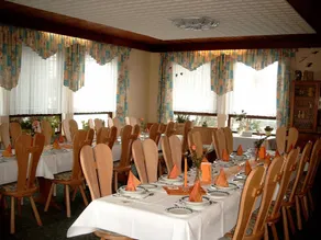 AdiHotels 'Haus Gombert' - Frokostområde