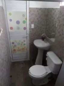 Hotel Karenina - Bathroom