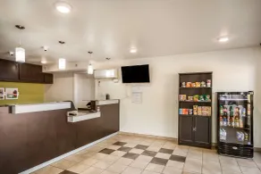 Studio 6-Huntsville, TX - Hall