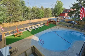 Rodeway Inn - Pool