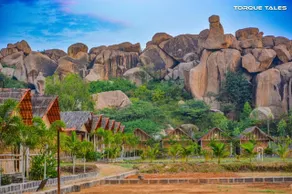Oshos Organic Resort Hampi - Living area