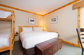 Selkirk Lodge - Room