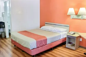 Motel 6-Coalinga, CA - East - Chambre