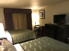 Quality Inn & Suites Terrell - Chambre