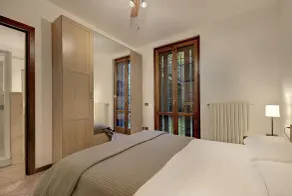 Lovely Flat With Shared Pool and Amazing Lake View - Rom