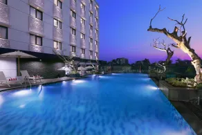 Hotel Neo Malioboro by ASTON - Pool