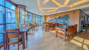 Yashshree Jai Hotel & Banquet - Restaurant