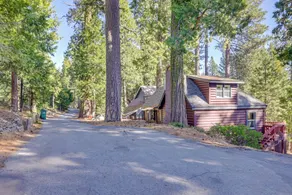 14 Mi to Slopes: Long Barn Cabin w/ Fire Pit! - Interiør