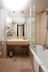 NH Barcelona Les Corts - Chambre
