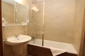 Hotel Theresia - Baño