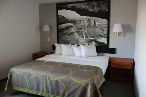Super 8 by Wyndham Price - Chambre