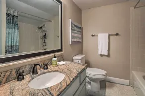Waterfront Lake Travis Home w/ Pool Access! - Badeværelse