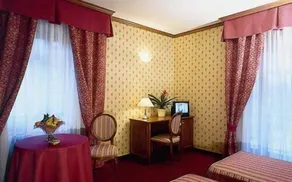 Hotel Olympic - Room