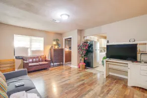 Hunting & Fishing Retreat in Marvell! - Interior