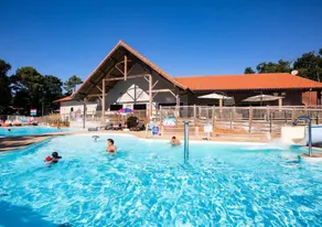 Mobilhome a la deco zen camping sur soulac - Udendørs pool
