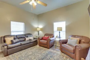 Historic Home Half-mile to Downtown Guthrie! - Innvendig