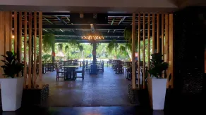 Basaya Beach Hotel & Resort - Restaurant