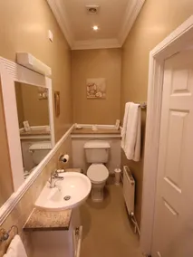 The Courtyard Guest House - Chambre