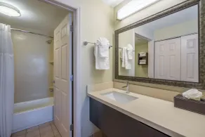 Staybridge Suites Wilmington - Brandywine Valley by IHG - Salle de bain