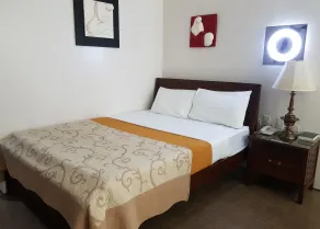GAP Plaza Hotel - Chambre