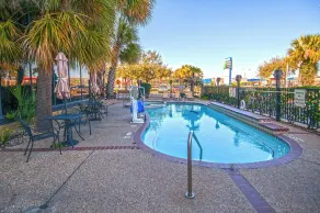 Holiday Inn Express Hotel & Suites Houston North Intercontinental by IHG - Pool