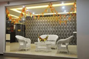 New Century Hotel Melaka - Lobby sitting area