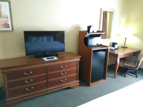 Baymont by Wyndham Clinton - Chambre