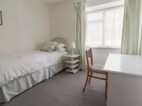4 East Cliff - Habitación