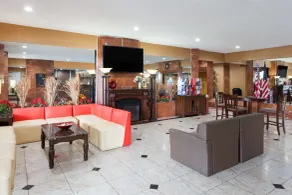 Ramada by Wyndham Newburgh/West Point - Hall