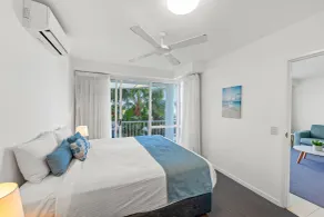 La Mer Sunshine Beachfront - Habitación