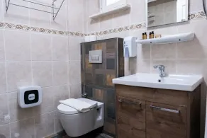 Mauna Hotel - Bathroom