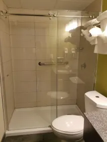 Quality Inn West Springfield - Salle de bain