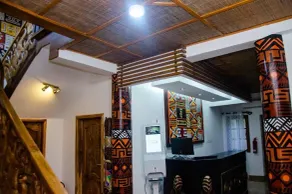 Ike's Cultural Village - Lobby