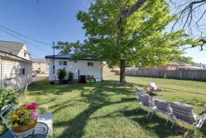 Large Private Yard: Home 14 Mi to Niagara Falls! - Innvendig