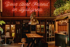 ONE66 Hotel - Restaurant