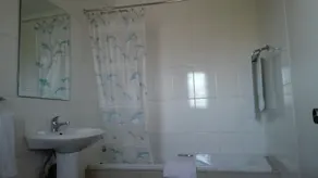Villa Via Hotel Midrand - Bathroom