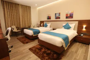 M Crown Hotel - Chambre