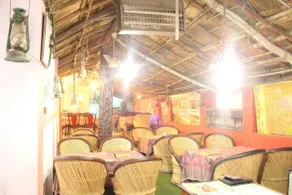 Hotel Chit Chat Palace - Restaurant