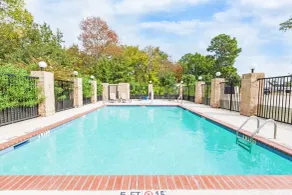 Grander Inn & Suites by IHG - Pool