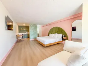 Abode Beach House - Room