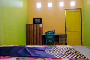 Hotel O Ilyasa Family - Habitación