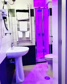 Bed Cinecittadue - Salle de bain
