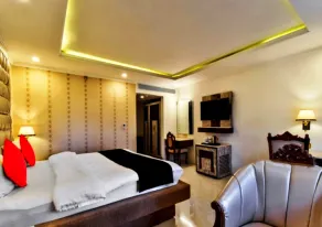 The Royal Castle - Room