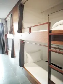 WEE HOSTEL - Chambre